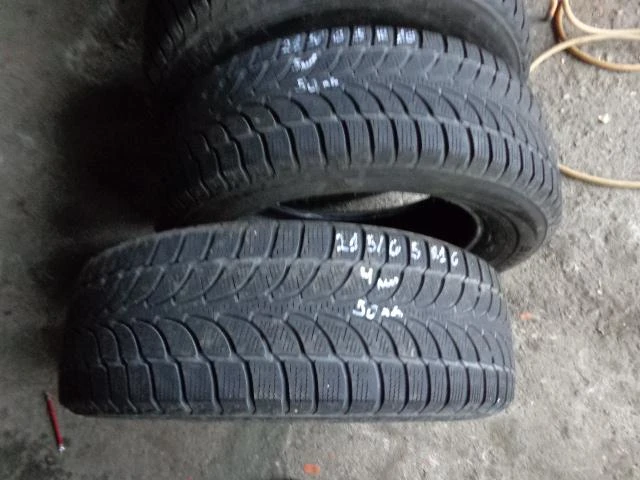 Гуми Зимни 215/65R16, снимка 12 - Гуми и джанти - 16329703