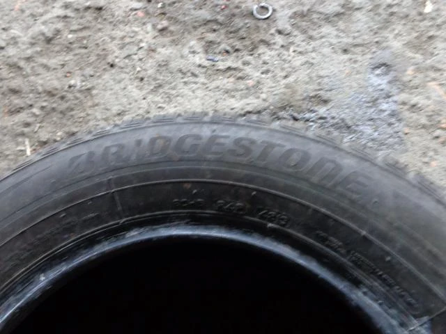 Гуми Зимни 215/65R16, снимка 8 - Гуми и джанти - 16329703