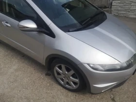 Honda Civic 8 генер., снимка 6