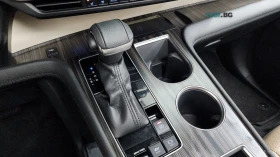 Toyota Sienna 2.5 HYBRID/360/ПОДГРЕВ/ОБДУХВАНЕ, снимка 12