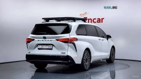 Toyota Sienna 2.5 HYBRID/360/ПОДГРЕВ/ОБДУХВАНЕ, снимка 3