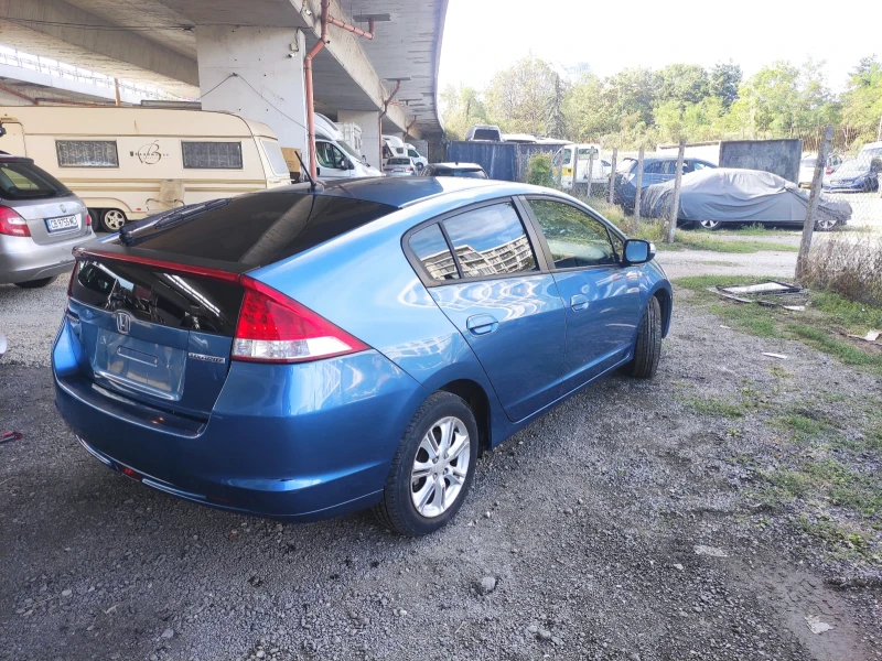 Honda Insight Хибрид автоматик, снимка 2 - Автомобили и джипове - 47382896