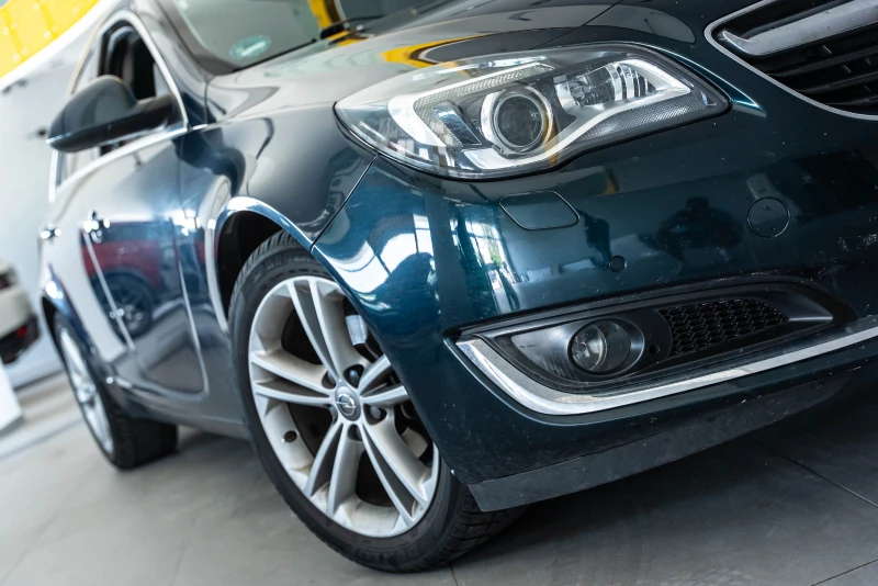 Opel Insignia, снимка 2 - Автомобили и джипове - 51505621