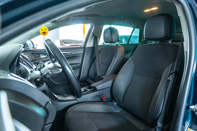 Opel Insignia, снимка 8 - Автомобили и джипове - 51505621