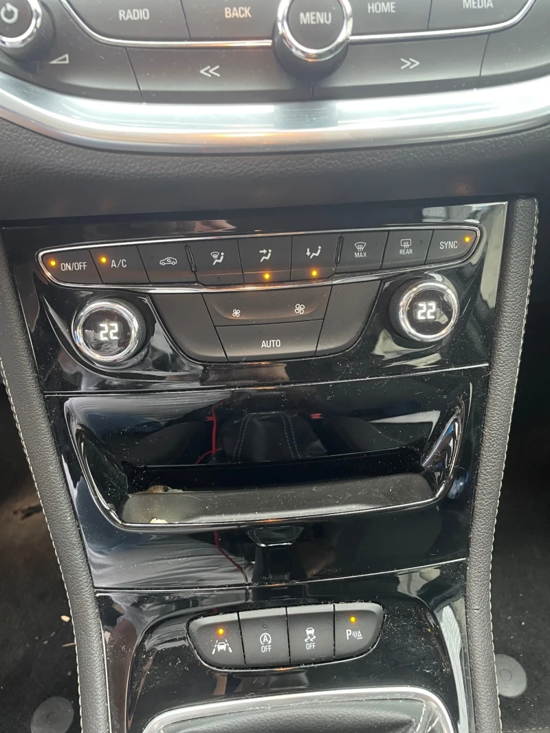 Opel Astra, снимка 13 - Автомобили и джипове - 51487689