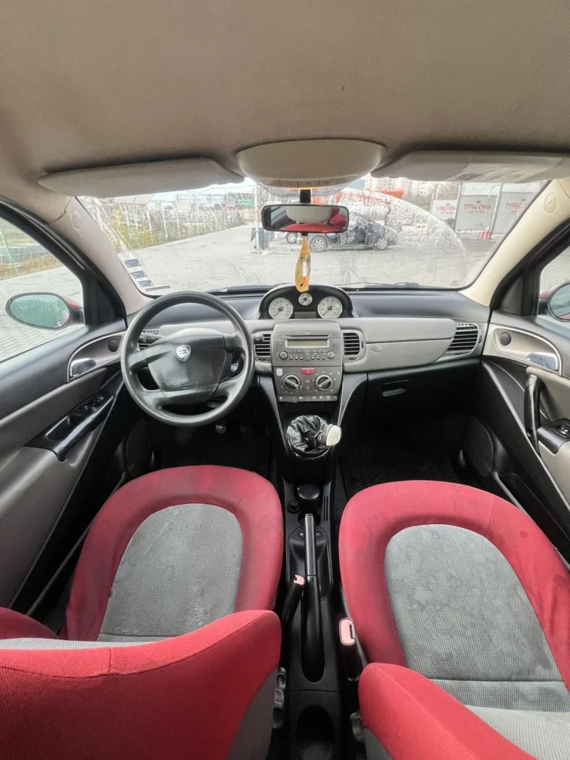 Lancia Ypsilon 1.2, снимка 5 - Автомобили и джипове - 52554720