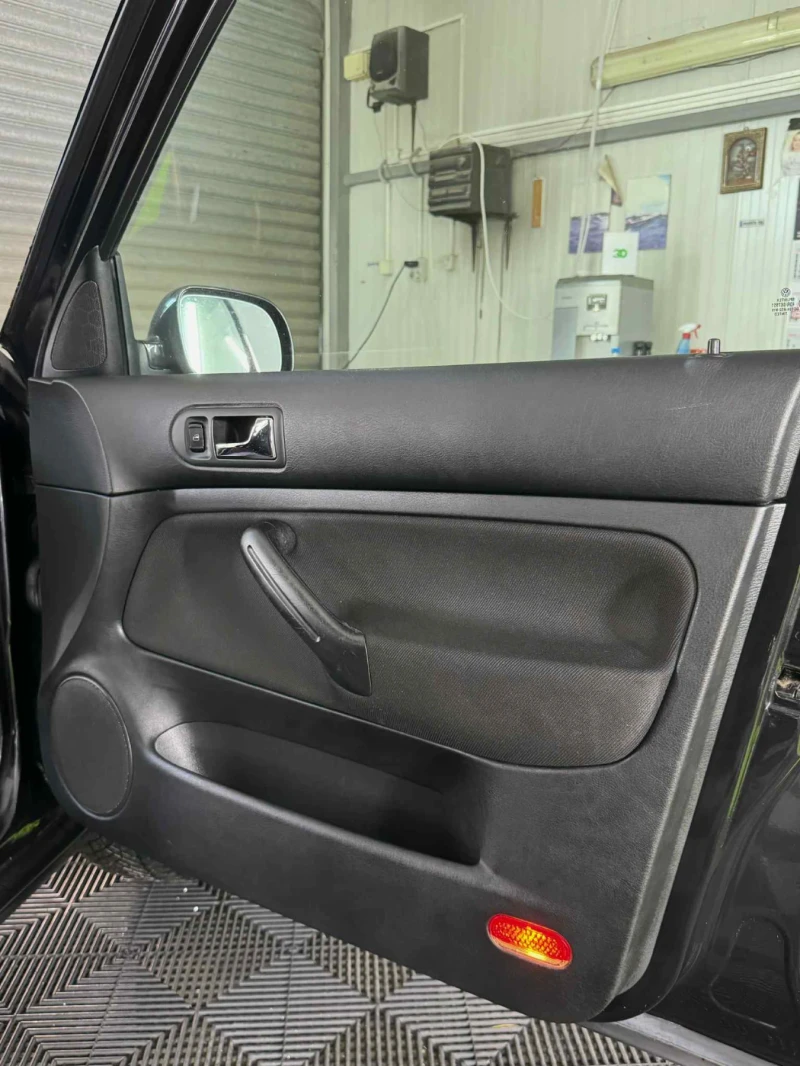 VW Golf 1.9 TDI 4x4, снимка 7 - Автомобили и джипове - 52690364