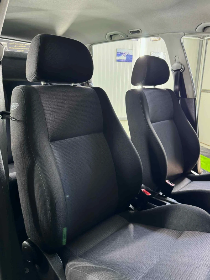 VW Golf 1.9 TDI 4x4, снимка 11 - Автомобили и джипове - 52690364