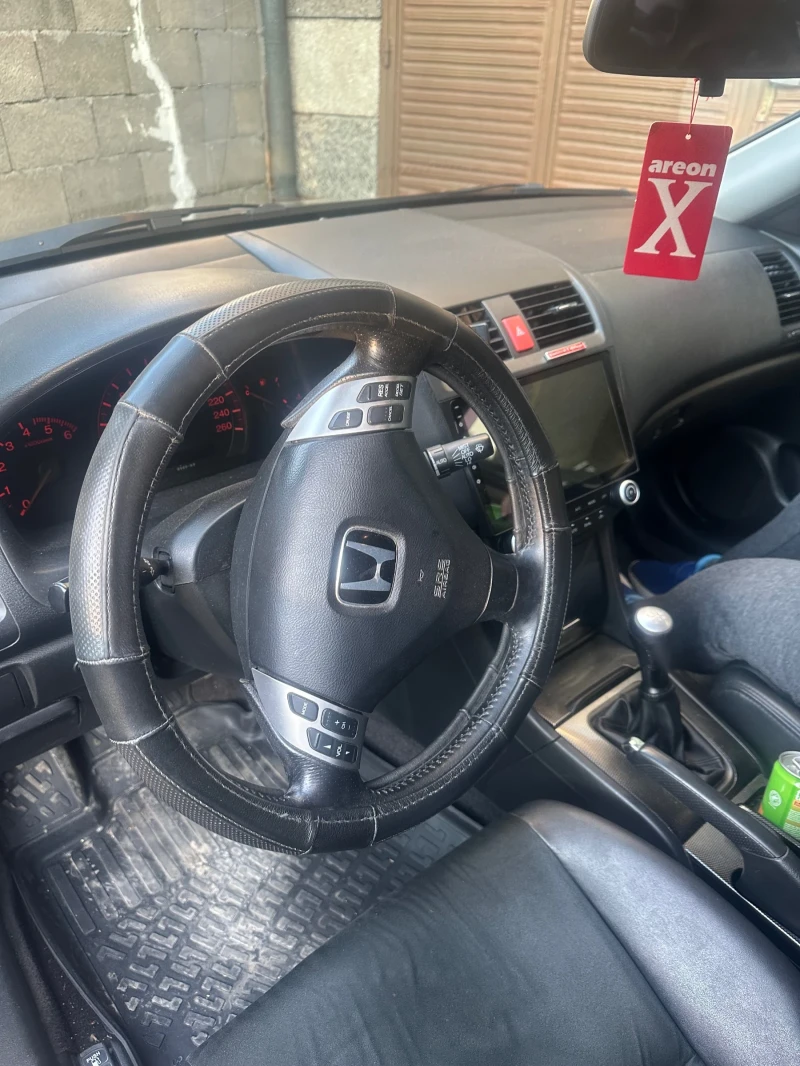Honda Accord 2.2, снимка 2 - Автомобили и джипове - 52940285