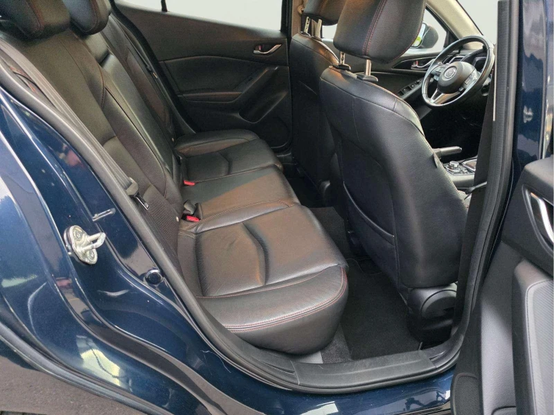 Mazda 3 2.0, снимка 10 - Автомобили и джипове - 53079533