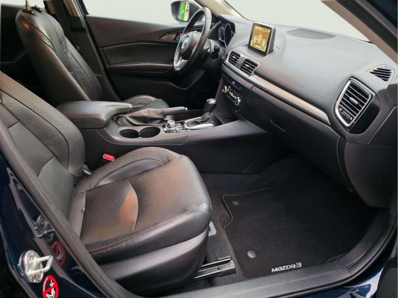 Mazda 3 2.0, снимка 9 - Автомобили и джипове - 53079533