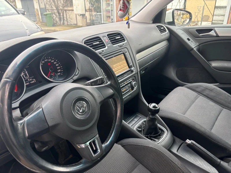 VW Golf, снимка 9 - Автомобили и джипове - 53124322