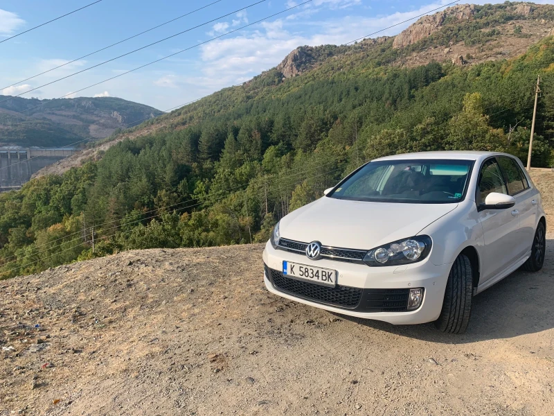 VW Golf, снимка 3 - Автомобили и джипове - 53124322