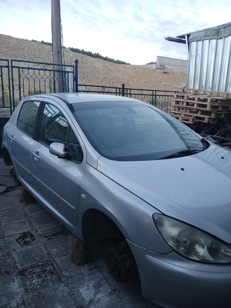 Peugeot 307 2.0 136 бензин