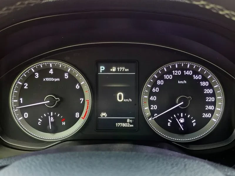 Hyundai Grandeur Ig 3.0 Exclusive Special, снимка 8 - Автомобили и джипове - 53778794