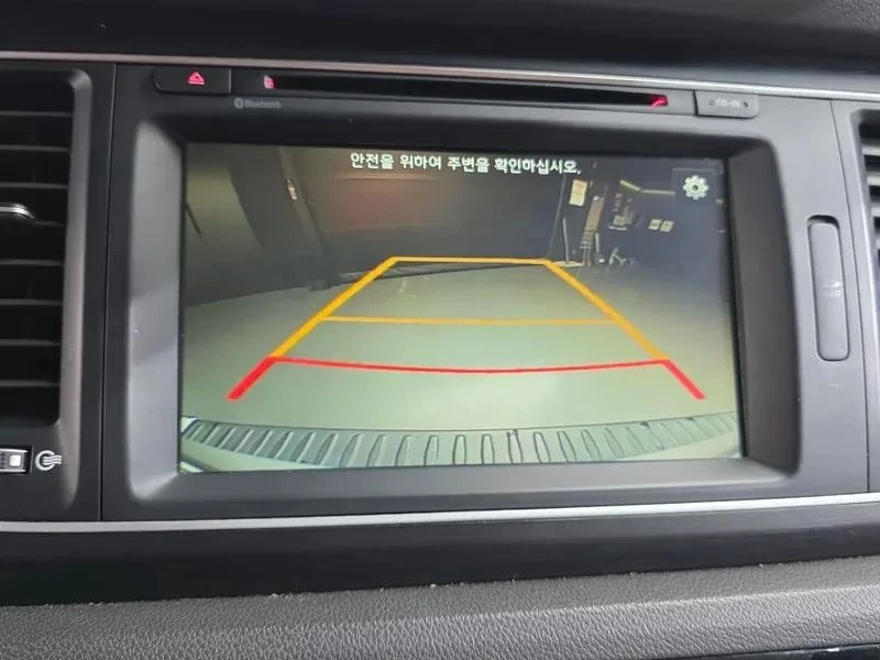 Kia Carnival, снимка 15 - Автомобили и джипове - 56727339