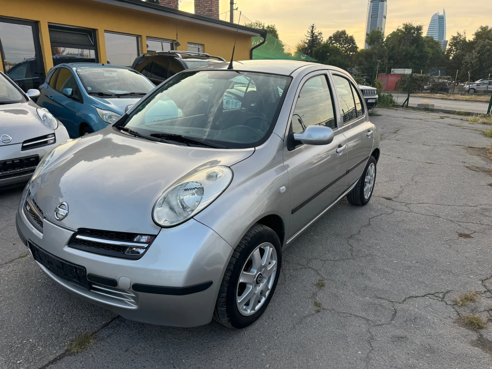 Nissan Micra 1.2 80кс Автоматик Navi, снимка 1