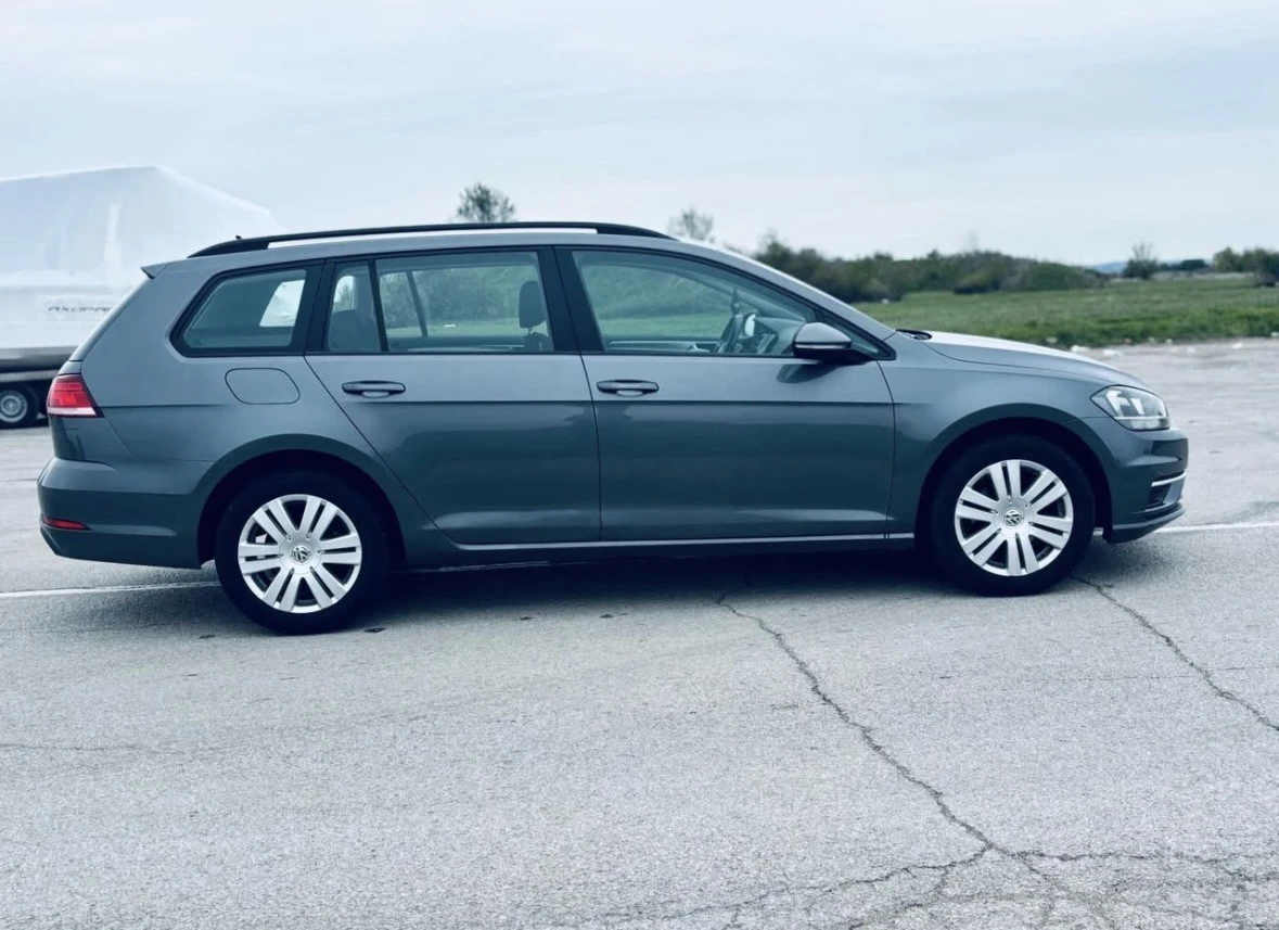 VW Golf 1.6 TDI FACELIFT  - изображение 6