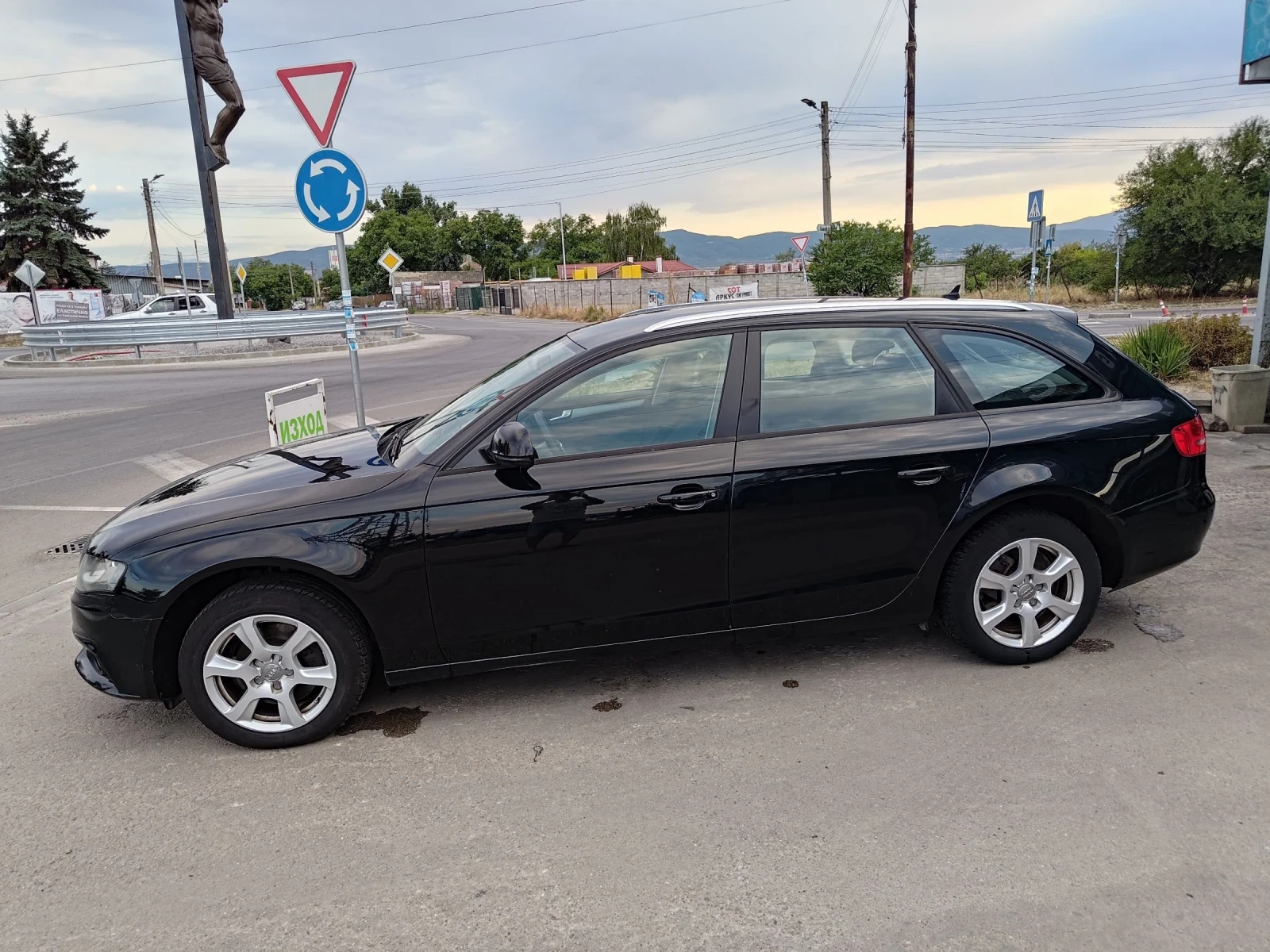 Audi A4 B8 2.0TDI 143кс 2008г - изображение 3