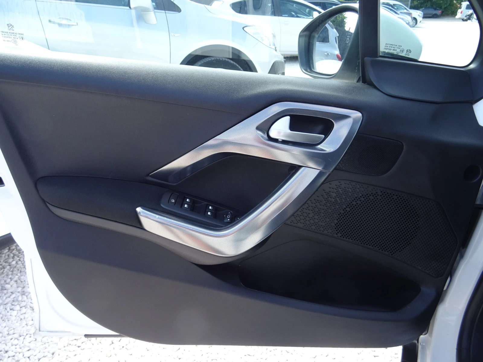 Peugeot 2008 Restyling 1.5 BlueHDi 120 EAT6 S&S 5вр. GT-Line  - изображение 8
