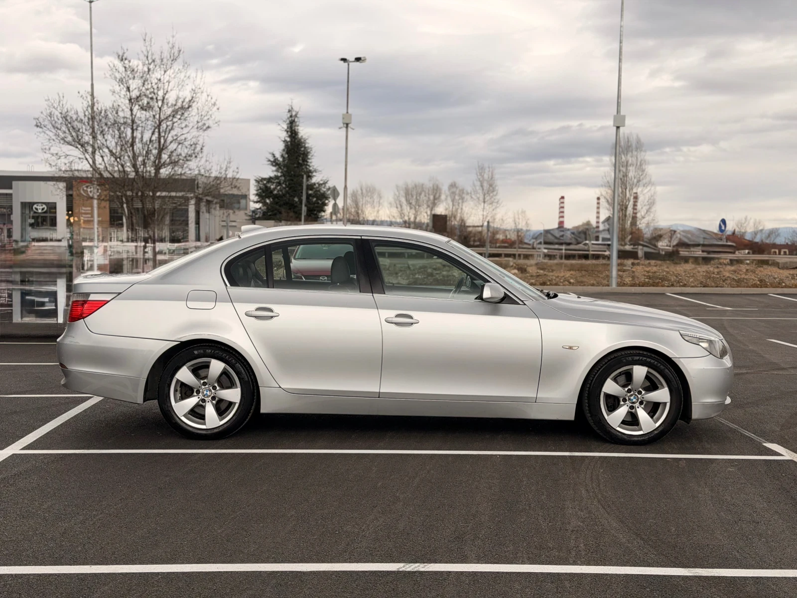 BMW 530 D-лизинг през Уникредит  - изображение 5