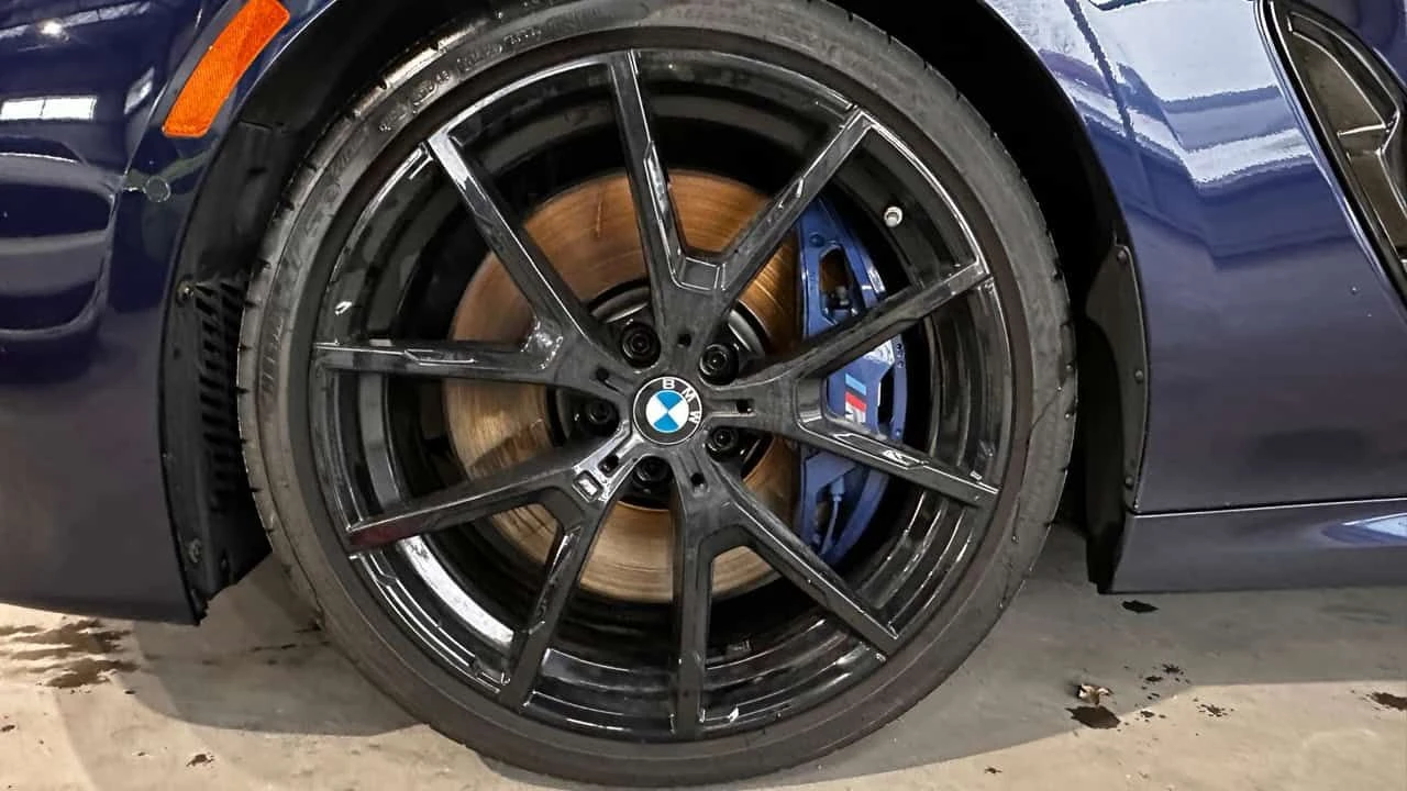 BMW 850 M850i xDrive  CARFAX - изображение 7