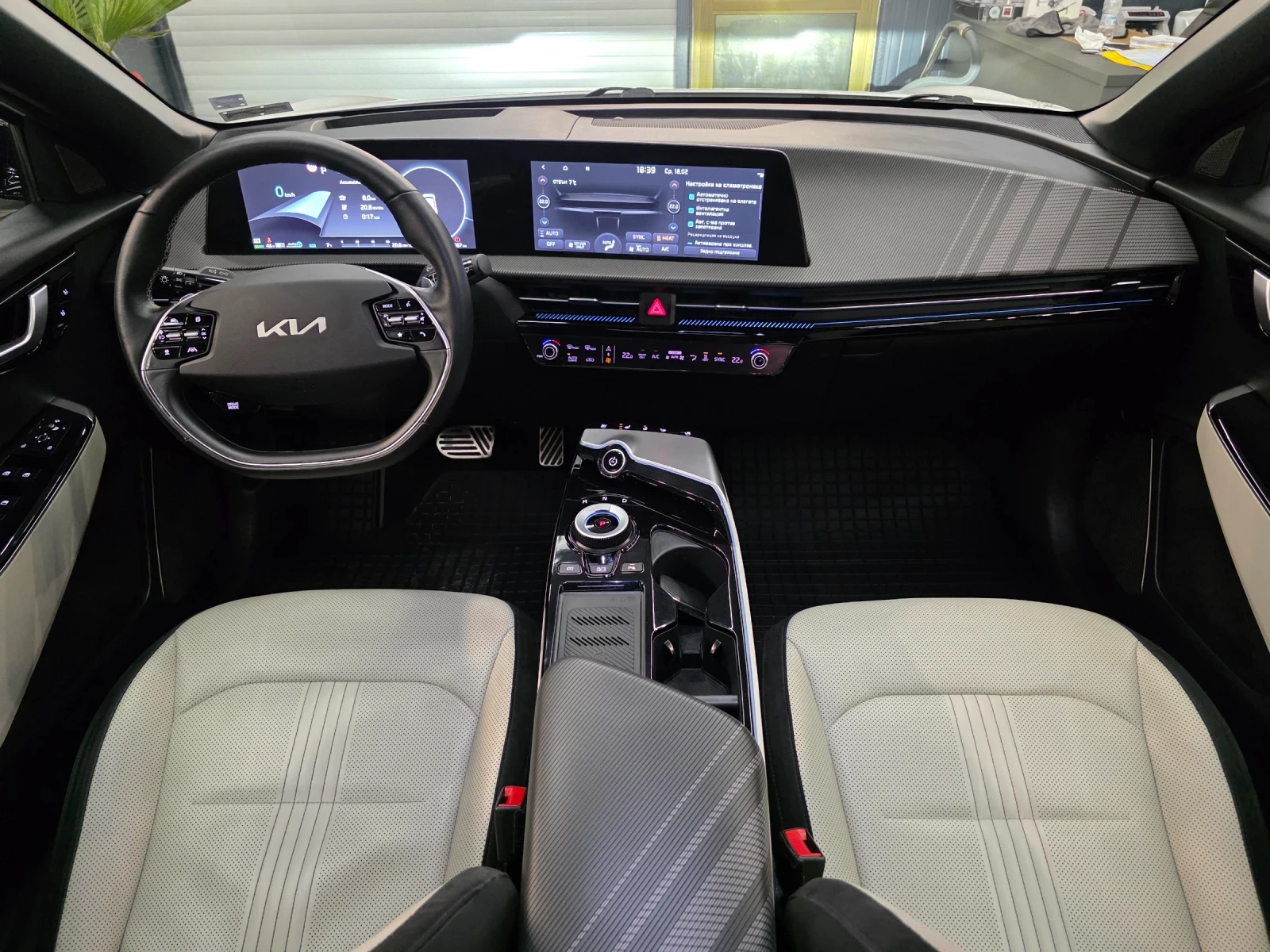 Kia EV6 GT Line Meridian Pano  | Mobile.bg � ����������� 9