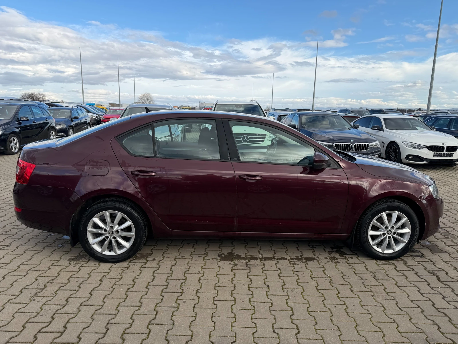 Skoda Octavia 1.6TDI NAVI EURO 5 - изображение 5