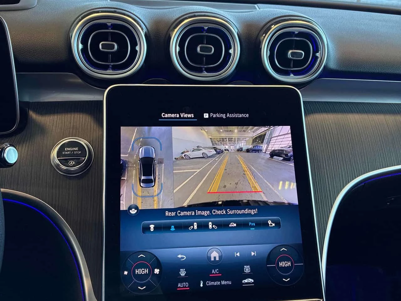 Mercedes-Benz C 300 PANO/360/ПРЕДСТАВИТЕЛСТВО НА MERCEDES  - изображение 10