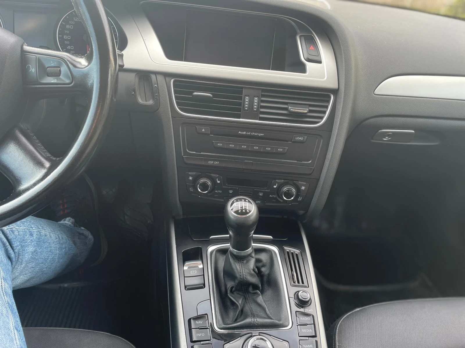 Audi A4 Audi A4 B8 2.0 TDI 170 к.с Quattro, снимка 12 - Автомобили и джипове - 53739162