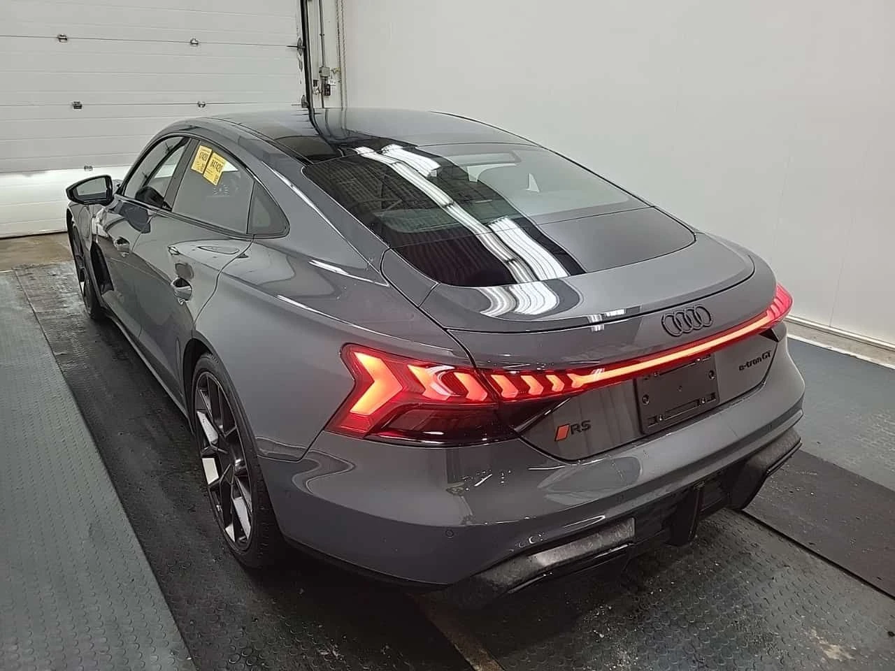 Audi E-Tron GT PERFORMANCE  CARFAX | Mobile.bg � ����������� 4