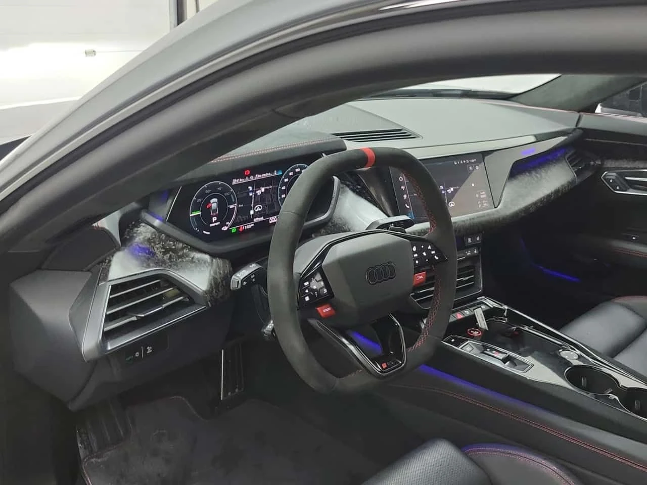 Audi E-Tron GT PERFORMANCE  CARFAX | Mobile.bg � ����������� 10