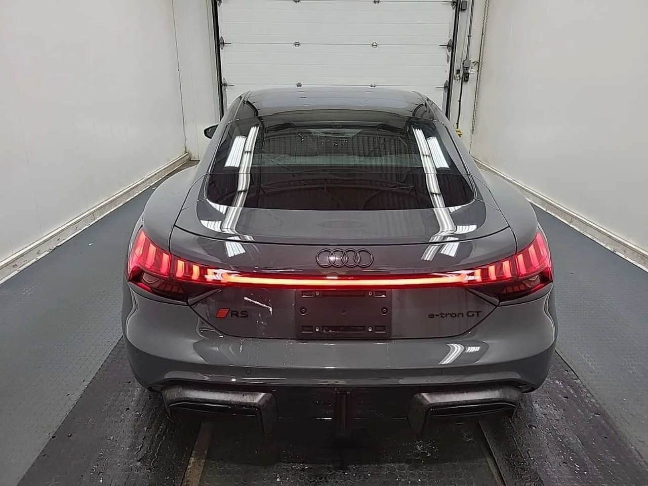 Audi E-Tron GT PERFORMANCE  CARFAX | Mobile.bg � ����������� 17