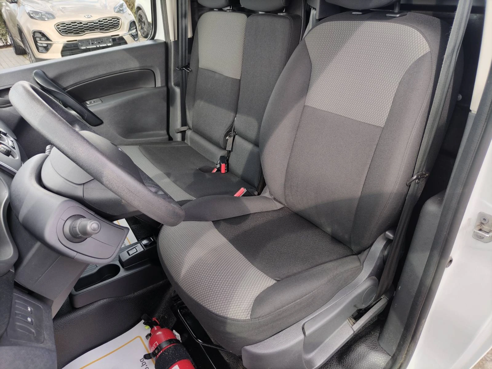 Renault Kangoo MAXI 1.5dCi/95к.с., снимка 12 - Автомобили и джипове - 53995550