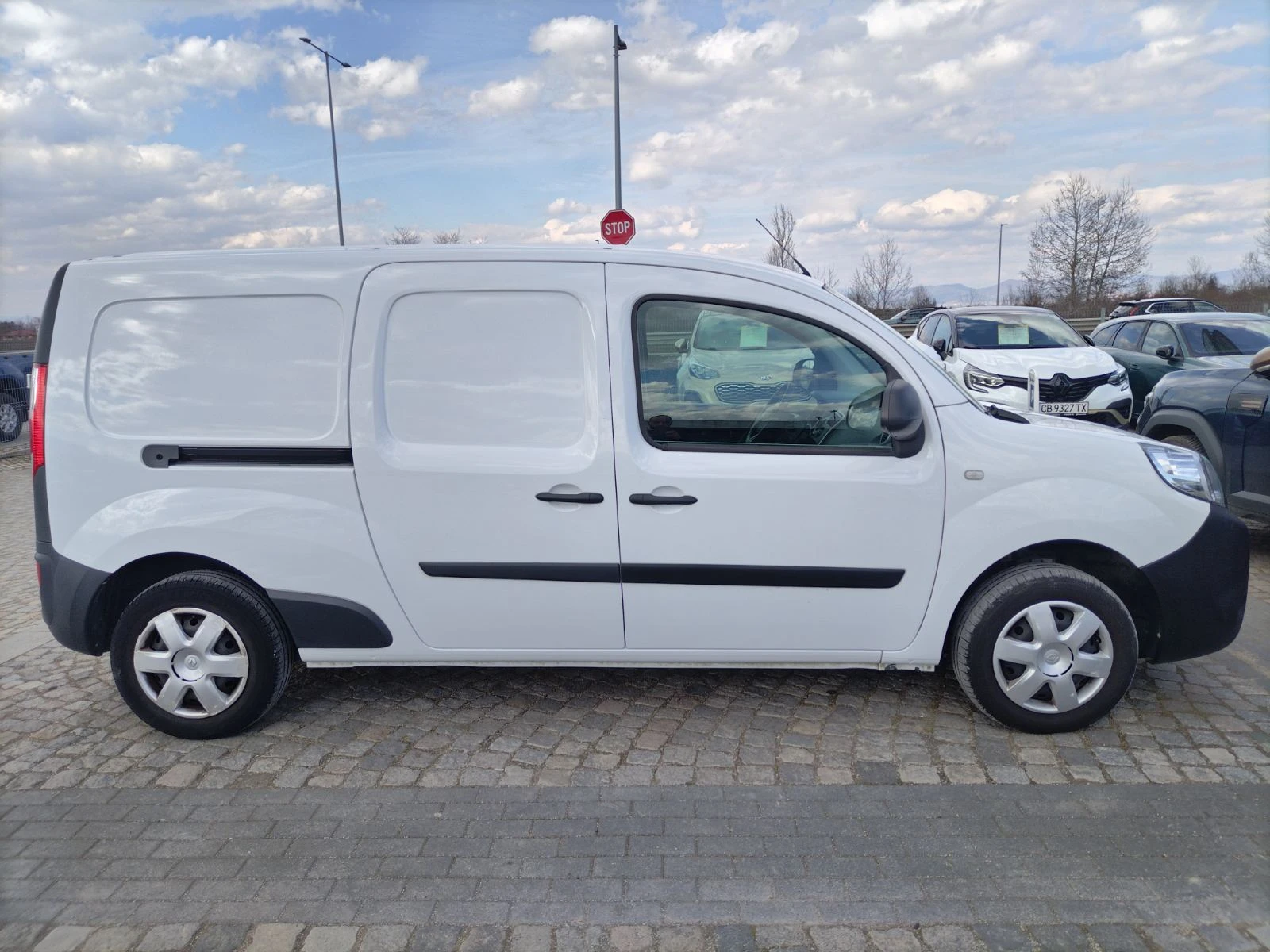 Renault Kangoo MAXI 1.5dCi/95к.с., снимка 6 - Автомобили и джипове - 53995550