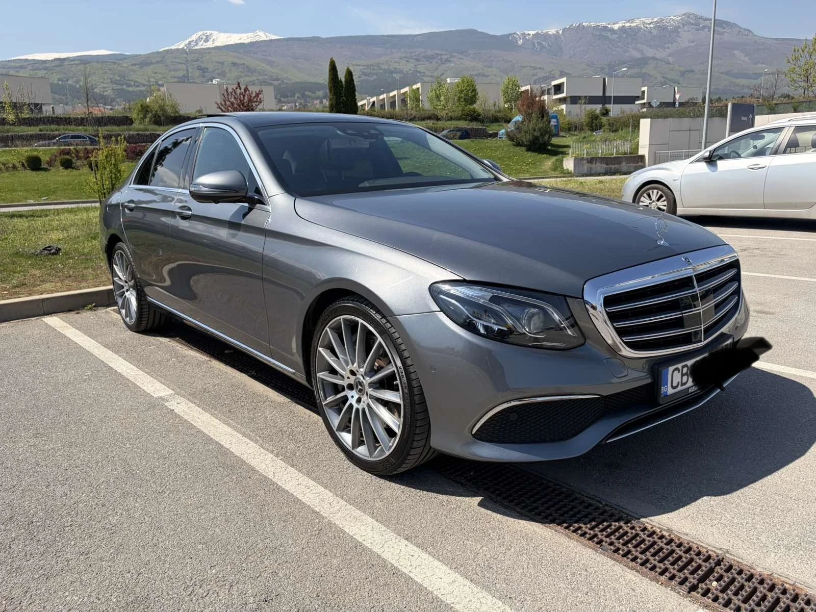 Mercedes-Benz E 350, снимка 3 - Автомобили и джипове - 54342166