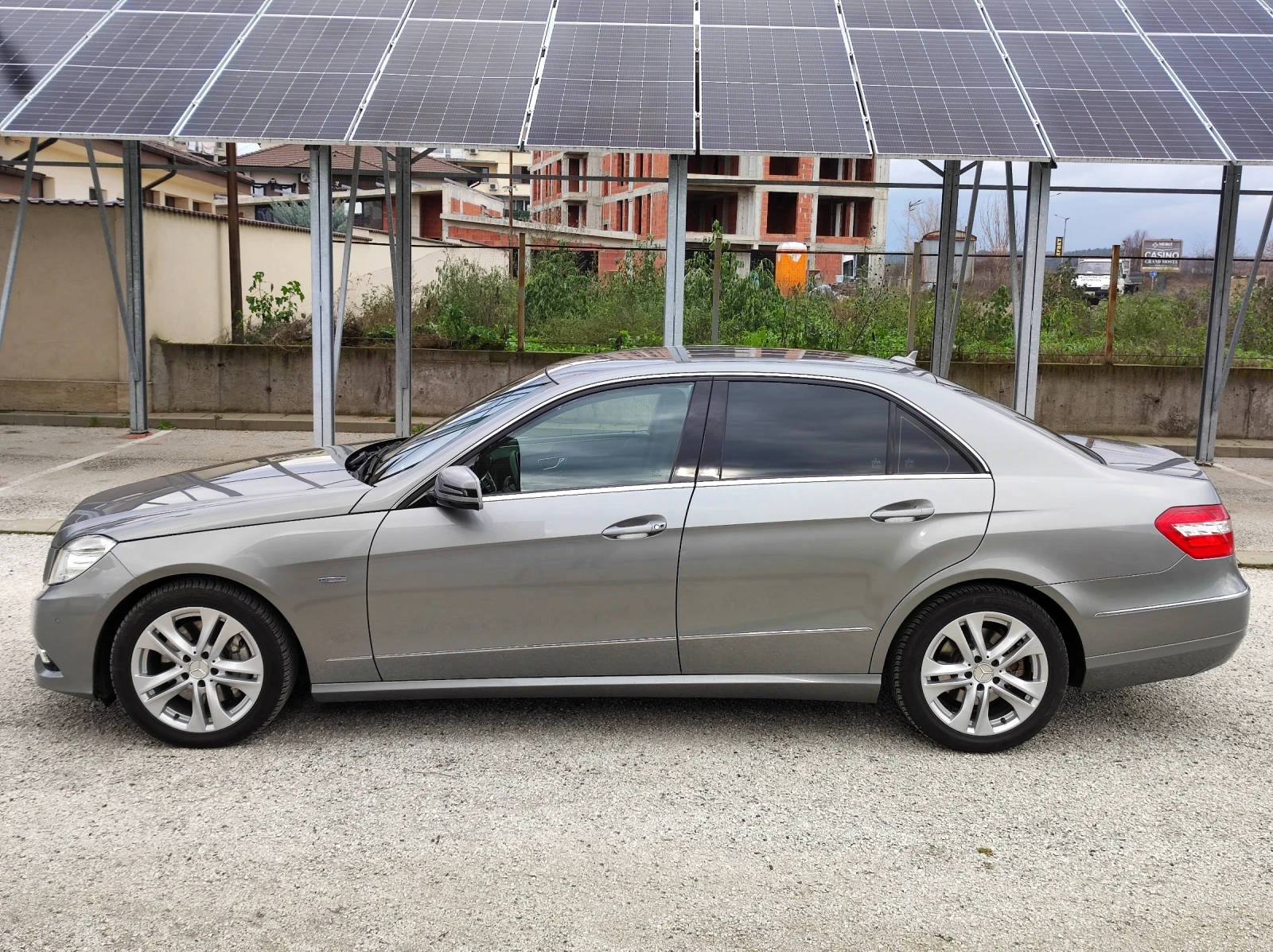 Mercedes-Benz E 350 Blueefficiency, 4-Matic, снимка 3 - Автомобили и джипове - 54397336
