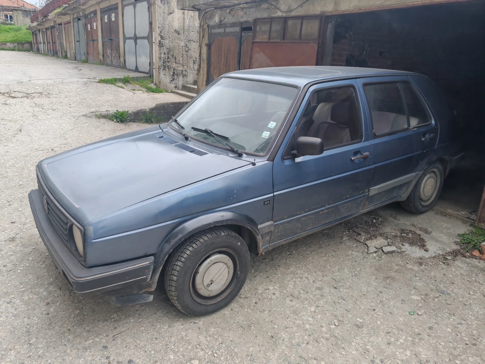 VW Golf Газово