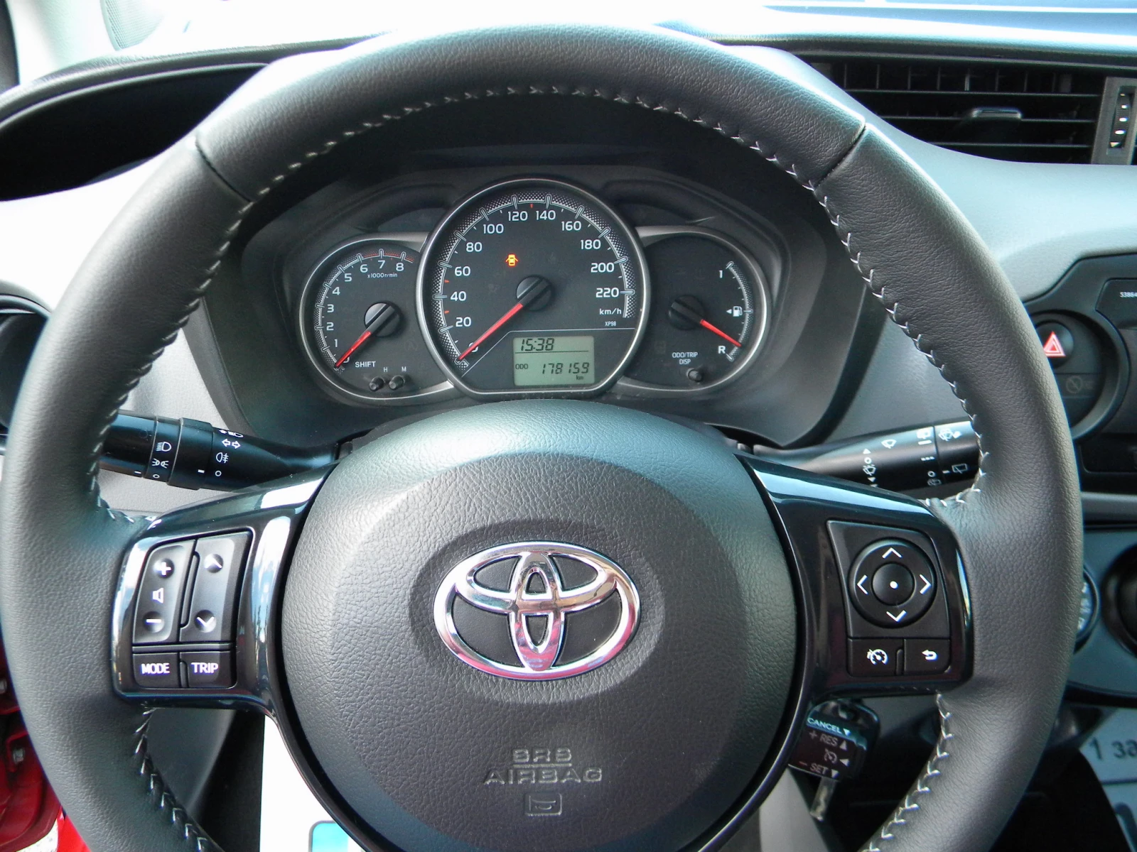 Toyota Yaris EURO6B* FACE LIFT* 178000km* ���� ����* EURO6B | Mobile.bg � ����������� 15