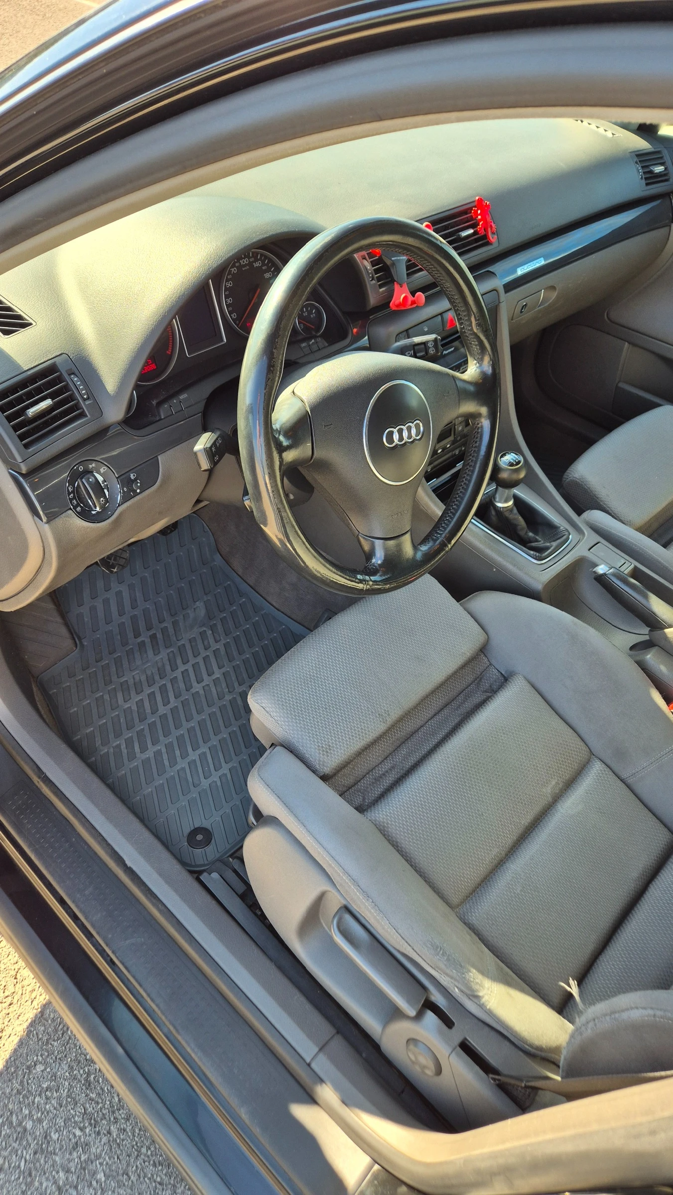 Audi A4 1.8T Quattro + газ, снимка 5 - Автомобили и джипове - 54737629