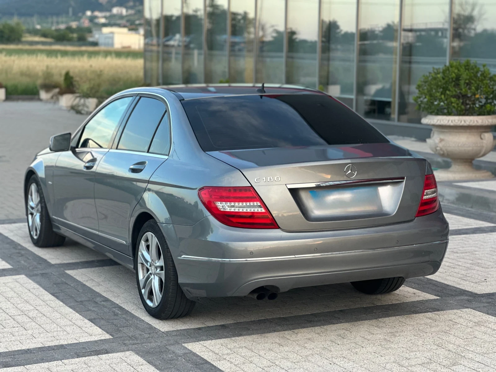 Mercedes-Benz C 180 78000 км ШОК, снимка 6 - Автомобили и джипове - 54953709