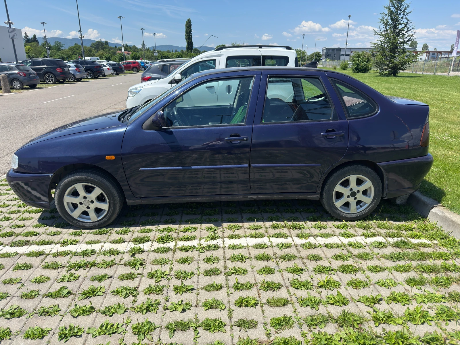 VW Polo, снимка 4 - Автомобили и джипове - 54979350