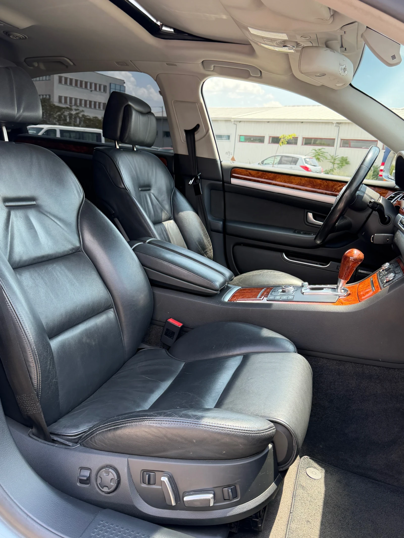 Audi A8 L 4.2 TDI 326ps Facelift 2009г ТОП Състояние, снимка 15 - Автомобили и джипове - 55139965