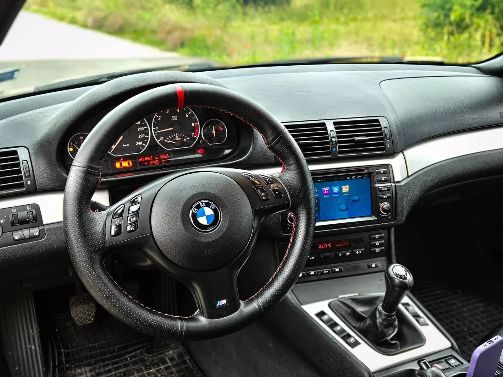 BMW 330, снимка 2 - Автомобили и джипове - 55366564