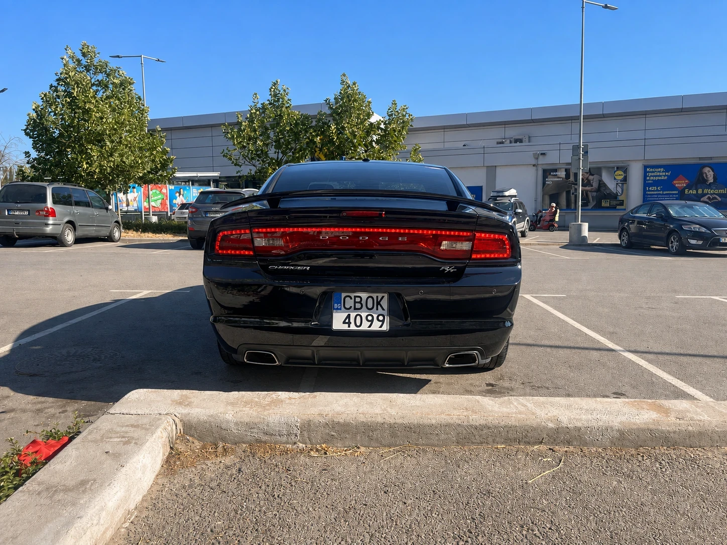 Dodge Charger R/T 5.7 HEMI, снимка 6 - Автомобили и джипове - 55619975