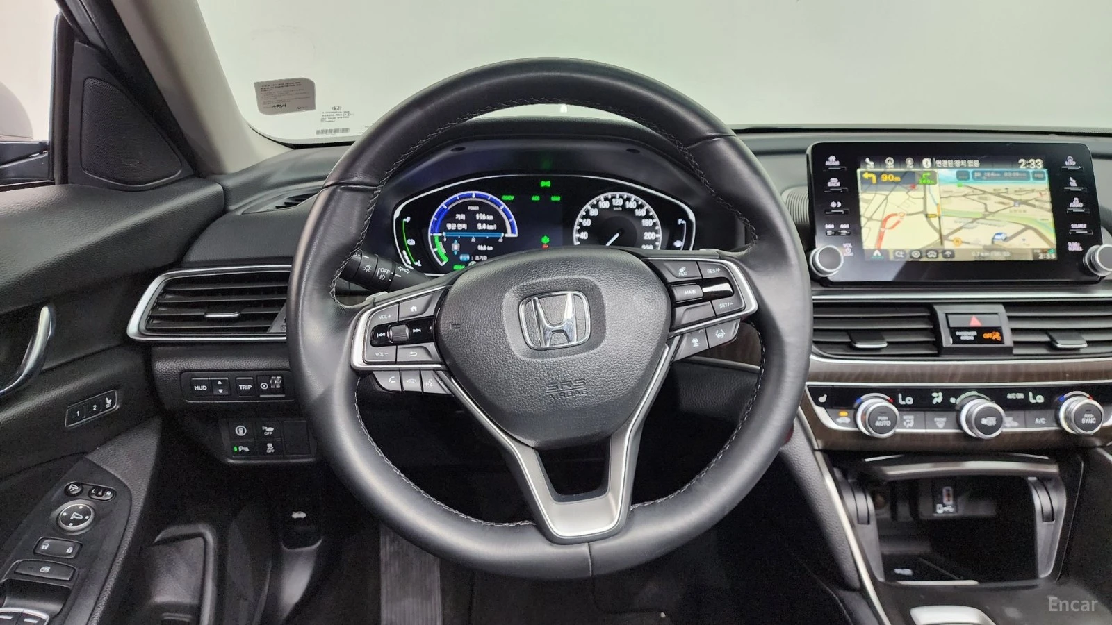 Honda Accord 2.0* HYBRID* TOURING* КОЖА* ПОДГРЕВ* ШИБИДАХ* HEAD, снимка 12 - Автомобили и джипове - 55444832