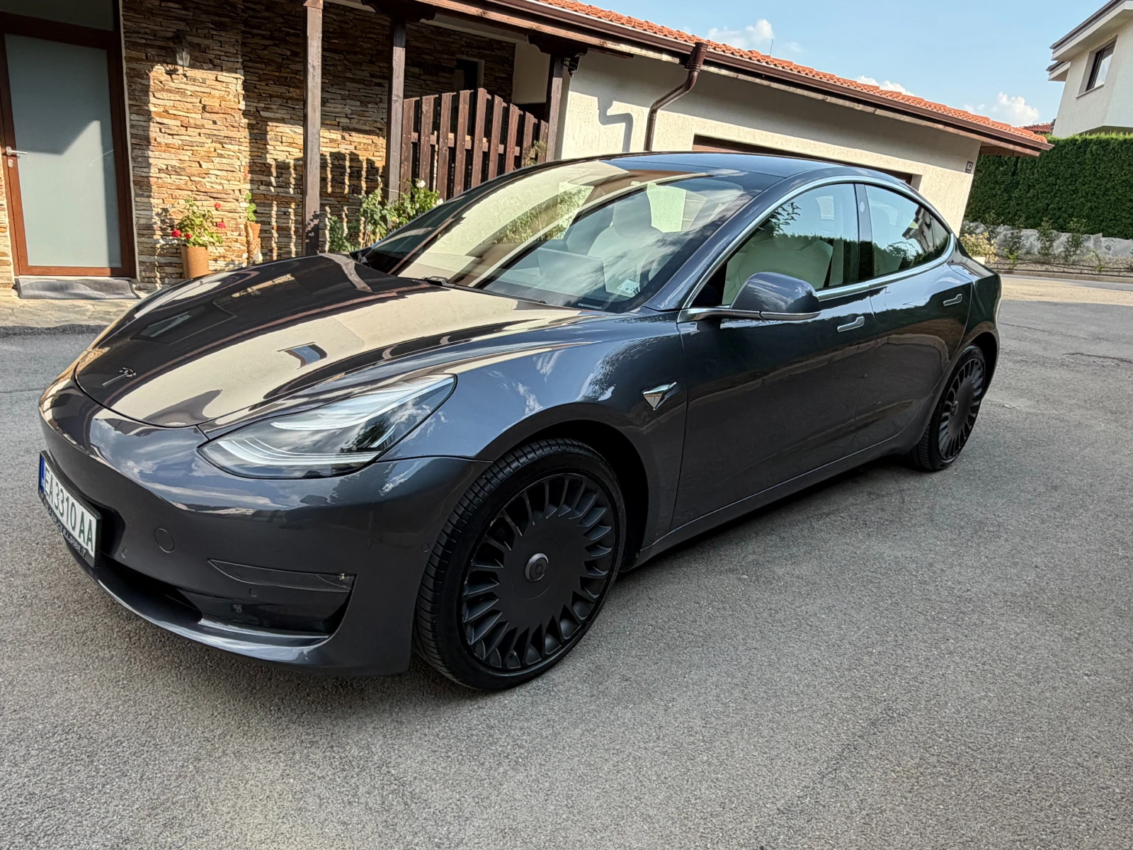 Tesla Model 3 LR AWD - 78 000 км - Бял салон - регистрирана, снимка 12 - Автомобили и джипове - 55773025