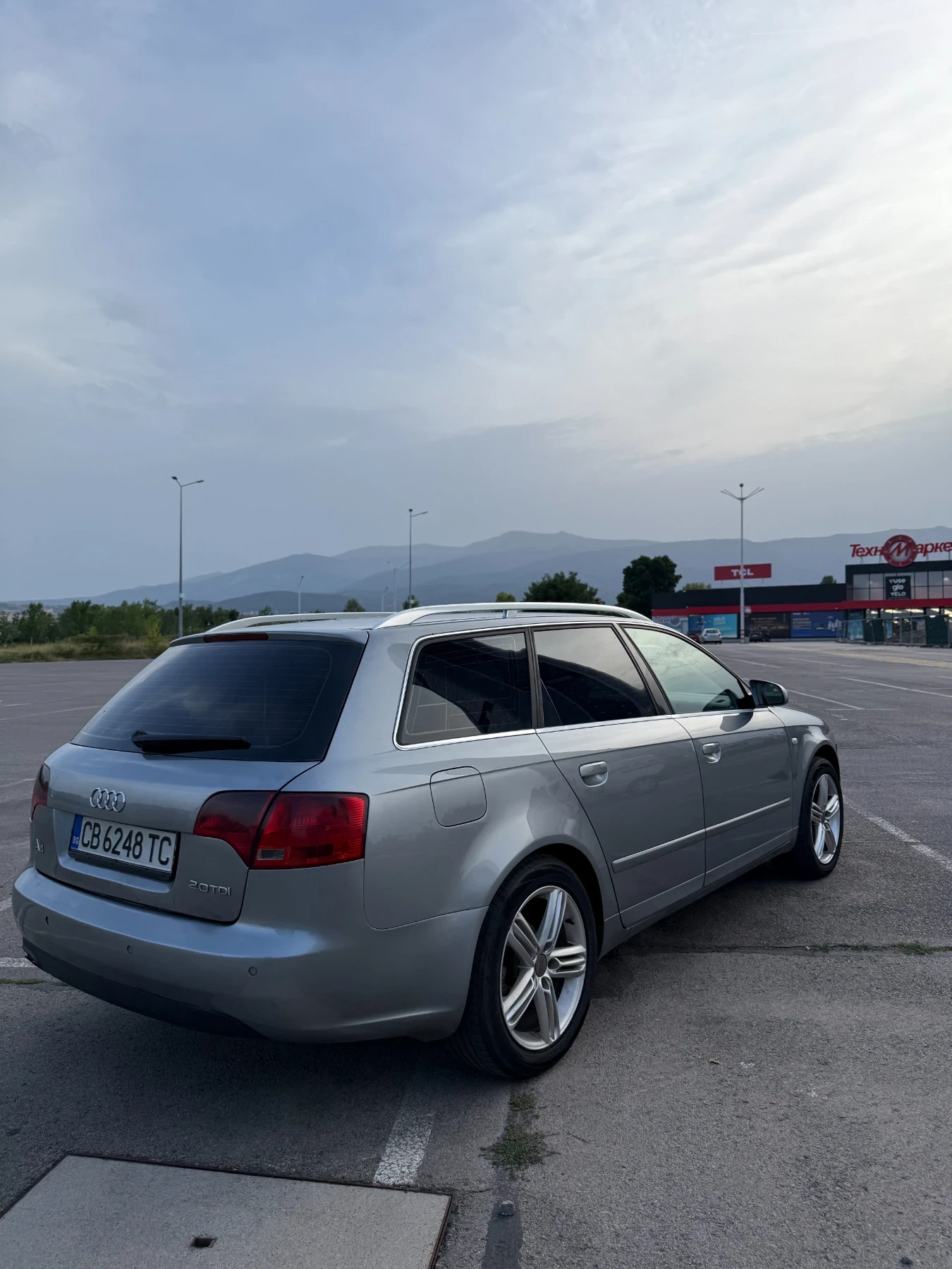 Audi A4, снимка 4 - Автомобили и джипове - 55870657