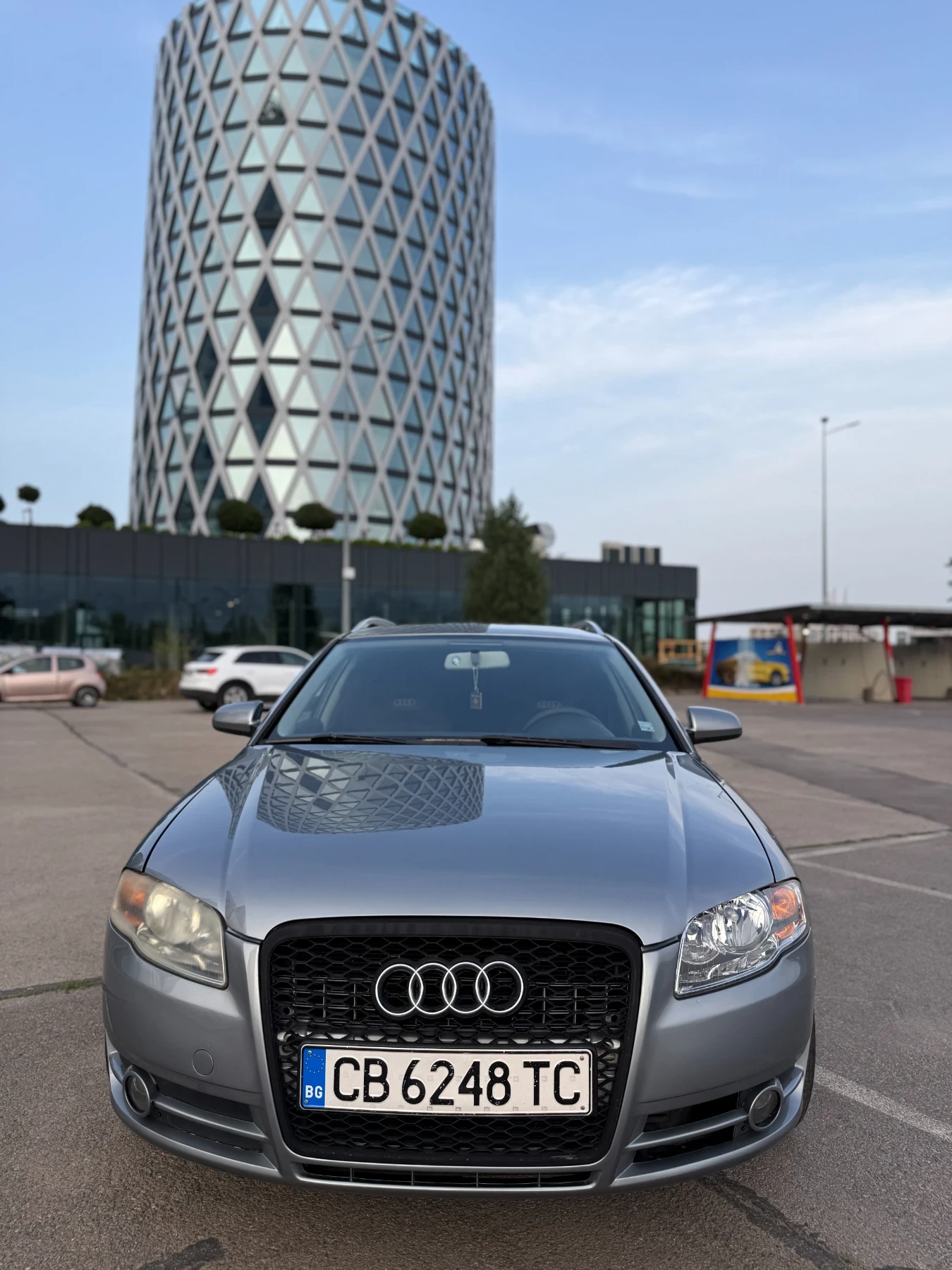 Audi A4, снимка 2 - Автомобили и джипове - 55870657