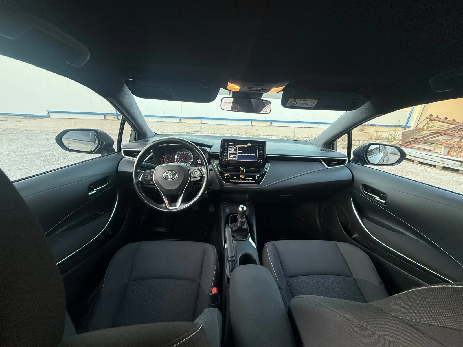 Toyota Corolla 1.5/камера в гаранция, снимка 9 - Автомобили и джипове - 56155295